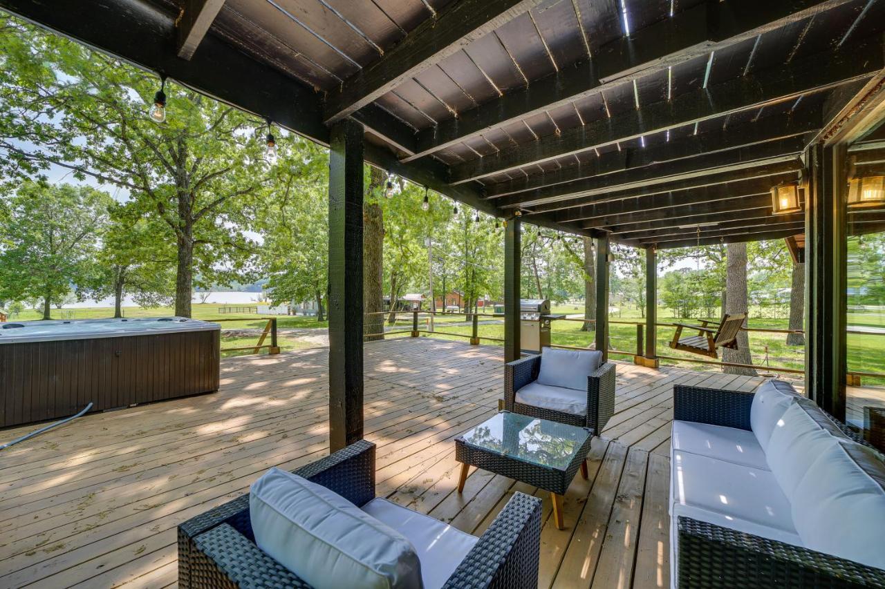 Modern Fairland Log Cabin With Lake Access! מראה חיצוני תמונה